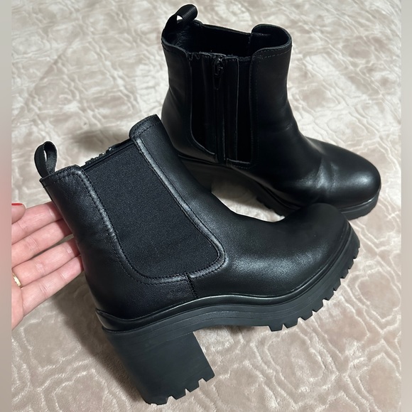 Jeffrey Campbell - Escob Platform Chelsea Boot 🥰 Size 10 - Picture 5 of 10